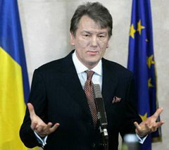 ющенко хочет быть главным от варшавы и до тбилиси
